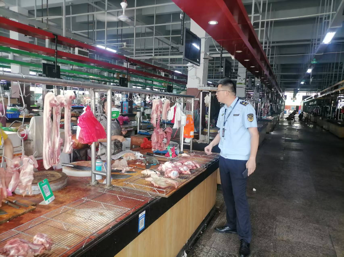 城西市场监管所开展肉类及肉制品经营单位专项检查行动